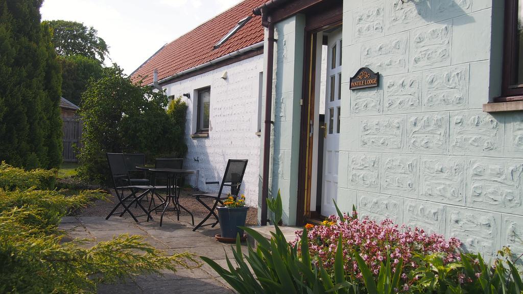 Pantile Lodge Milfield Exterior photo